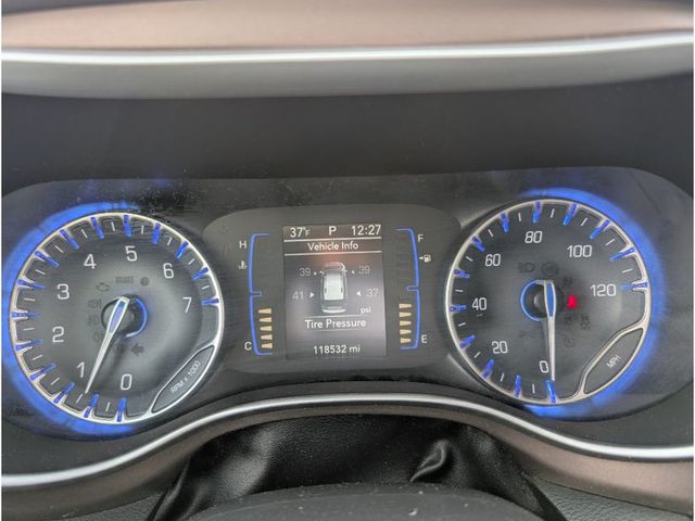 2018 Chrysler Pacifica LX FWD - 22959539 - 19