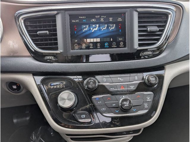 2018 Chrysler Pacifica LX FWD - 22959539 - 20