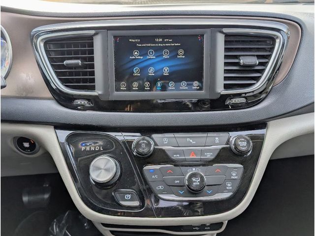2018 Chrysler Pacifica LX FWD - 22959539 - 22