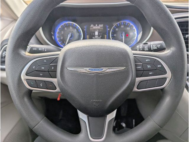 2018 Chrysler Pacifica LX FWD - 23071261 - 18