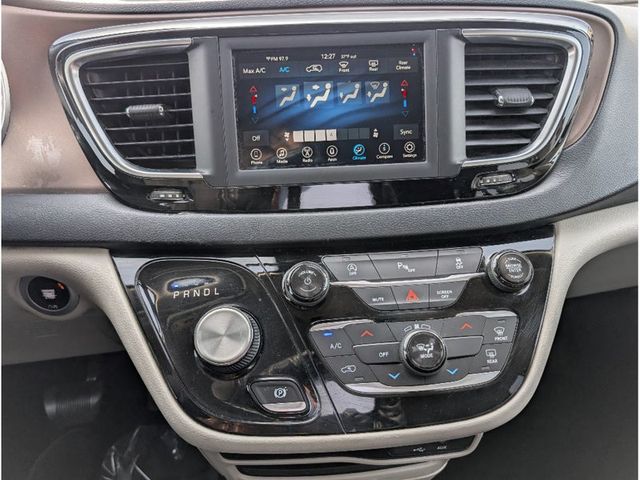 2018 Chrysler Pacifica LX FWD - 23071261 - 20