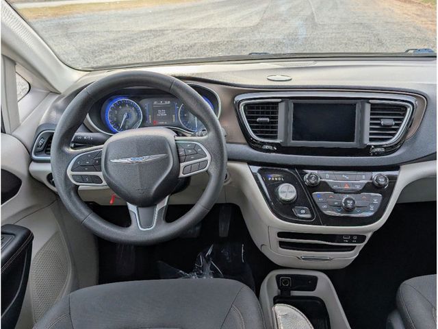 2018 Chrysler Pacifica LX FWD - 23071261 - 26