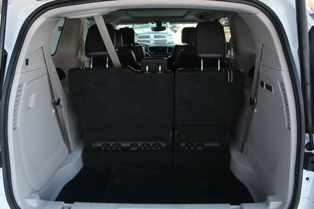 2018 Chrysler Pacifica ON SALE...LIMITED W/ LEATHER, MOONROOF, NAVIGATION - 22976093 - 32