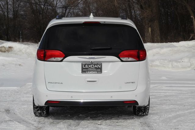 2018 Chrysler Pacifica ON SALE...LIMITED W/ LEATHER, MOONROOF, NAVIGATION - 22976093 - 4