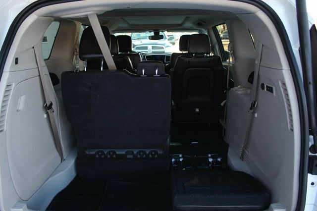 2018 Chrysler Pacifica ON SALE...LIMITED W/ LEATHER, MOONROOF, NAVIGATION AND NEW TIRES - 22976093 - 34