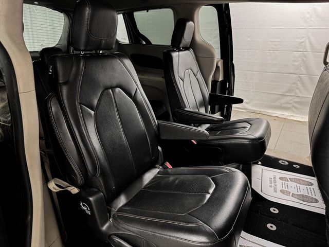 2018 Chrysler Pacifica TOURING L - 22924573 - 11