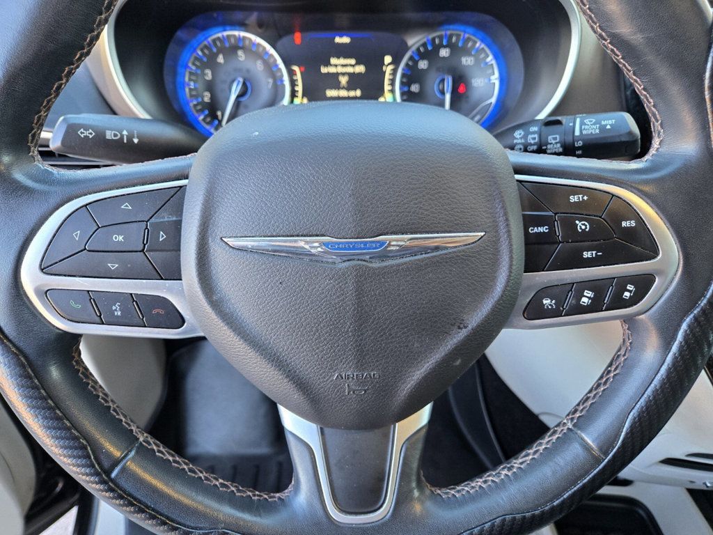 2018 Chrysler Pacifica Touring L FWD - 22935154 - 16