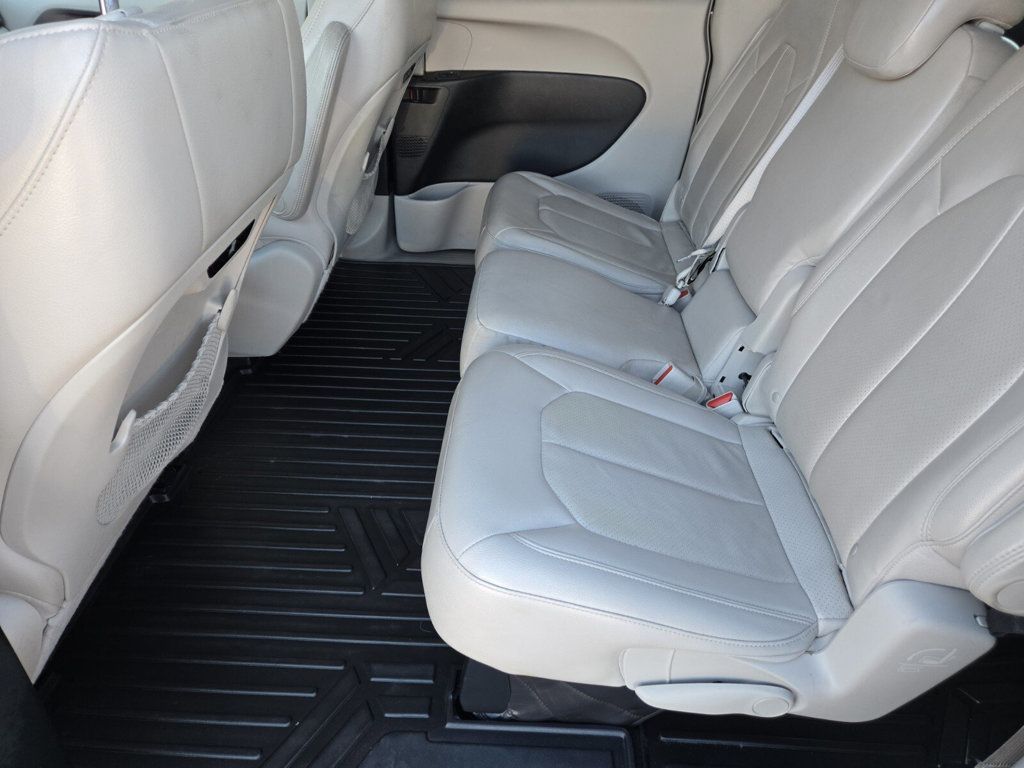 2018 Chrysler Pacifica Touring L FWD - 22935154 - 8