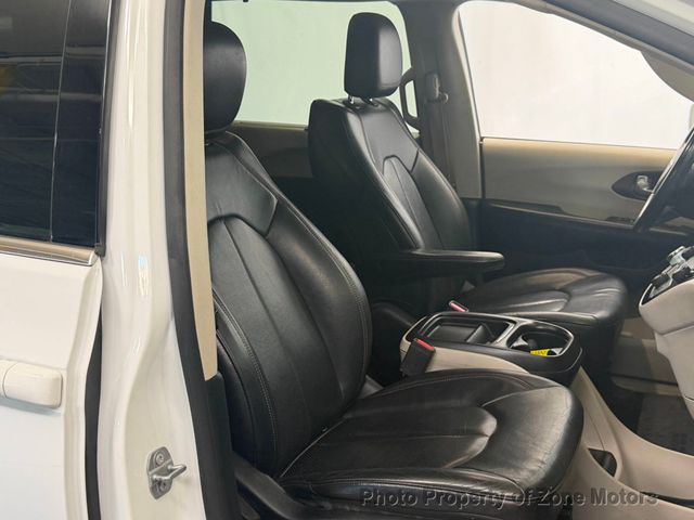 2018 Chrysler Pacifica Touring L FWD - 23037186 - 12