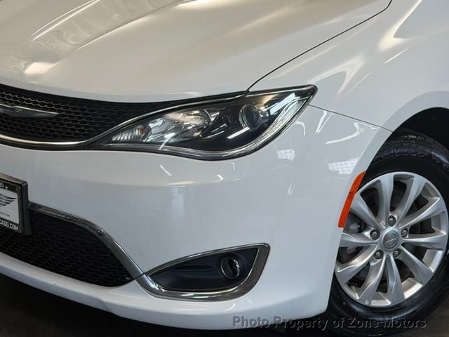 2018 Chrysler Pacifica Touring L FWD - 23037186 - 2
