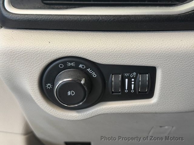 2018 Chrysler Pacifica Touring L FWD - 23037186 - 29
