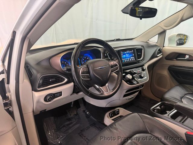2018 Chrysler Pacifica Touring L FWD - 23037186 - 5