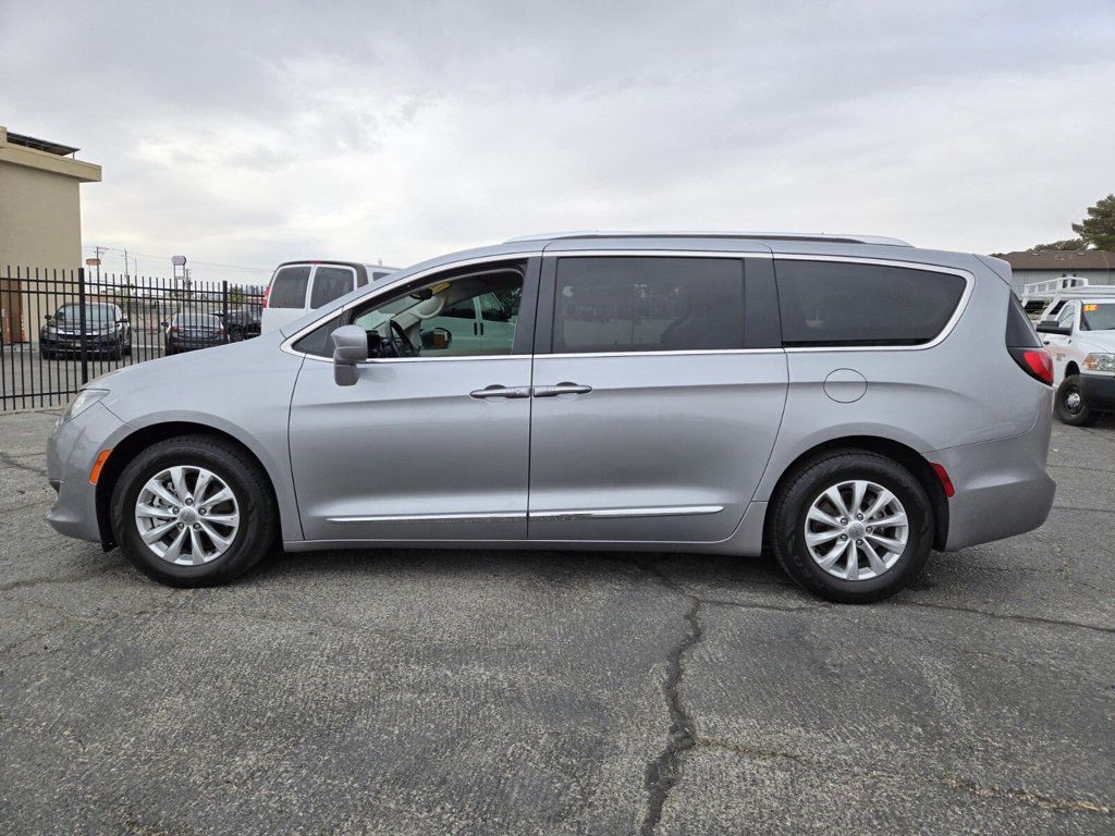 2018 Chrysler Pacifica Touring L FWD - 22760882 - 1