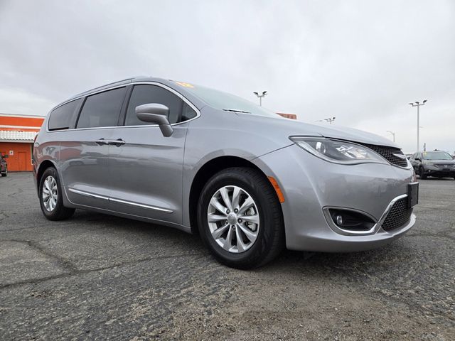 2018 Chrysler Pacifica Touring L FWD - 22760882 - 4