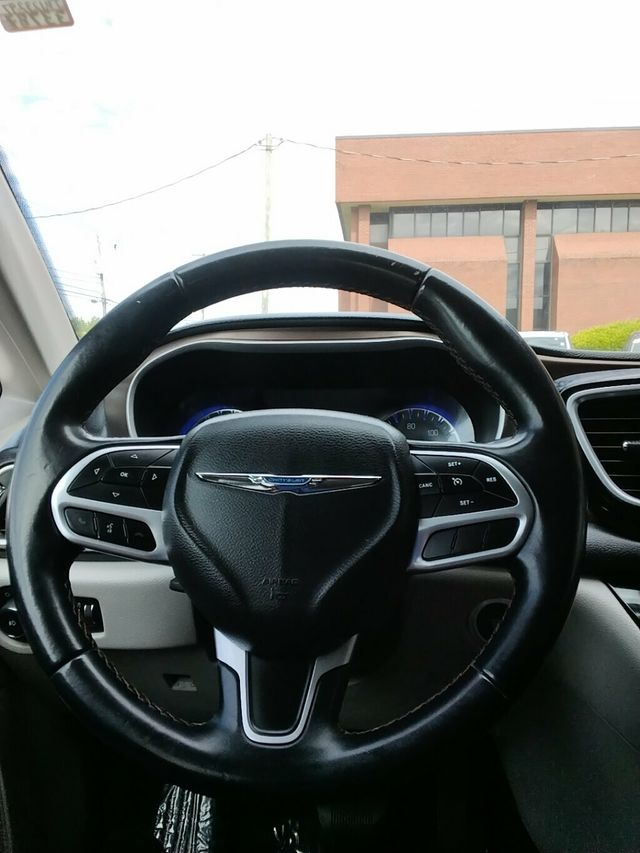 2018 Chrysler Pacifica Touring L FWD - 23020424 - 15