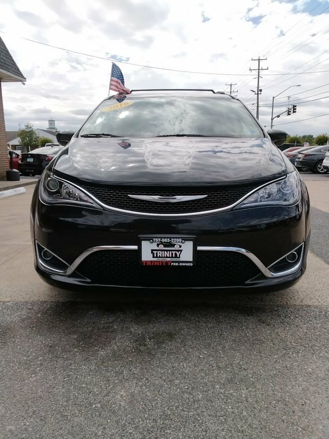 2018 Chrysler Pacifica Touring L FWD - 23020424 - 5