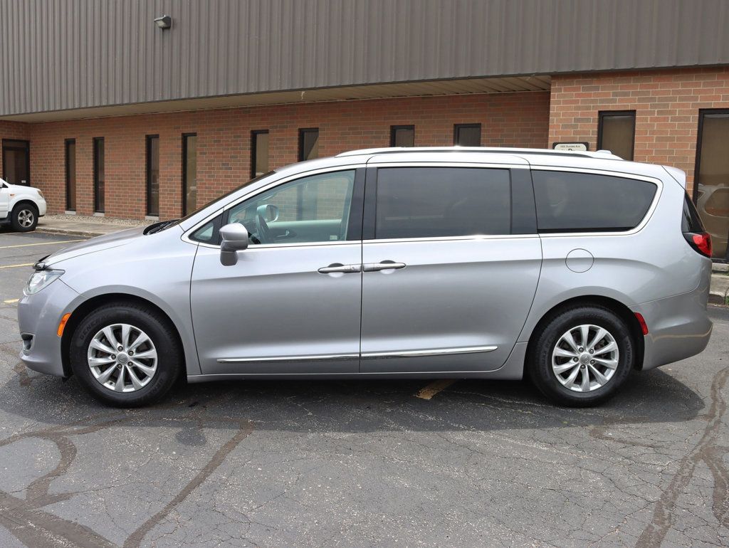 2018 Chrysler Pacifica Touring L FWD - 22868219 - 6
