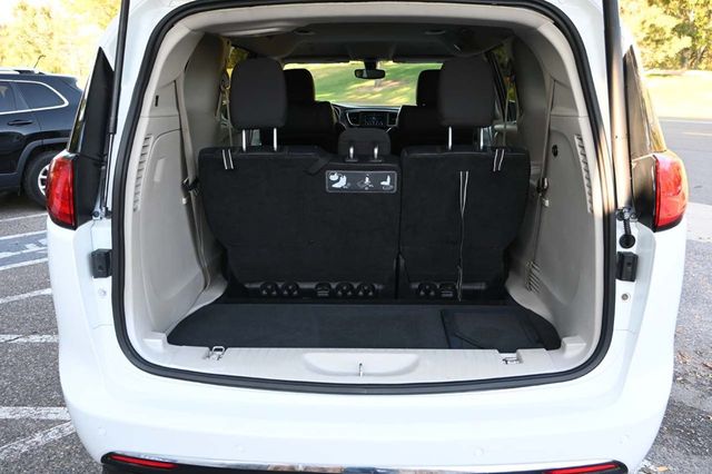 2018 Chrysler Pacifica Touring L FWD - 22975756 - 24