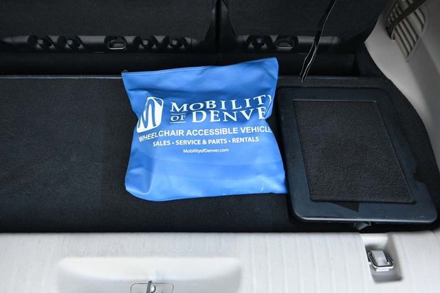 2018 Chrysler Pacifica Touring L FWD - 22975756 - 26