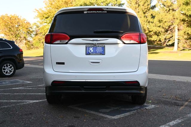2018 Chrysler Pacifica Touring L FWD - 22975756 - 6