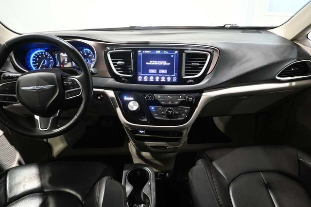 2018 Chrysler Pacifica Touring L FWD - 23044282 - 21
