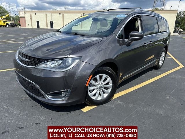 2018 Chrysler Pacifica Touring L FWD - 22459438 - 0