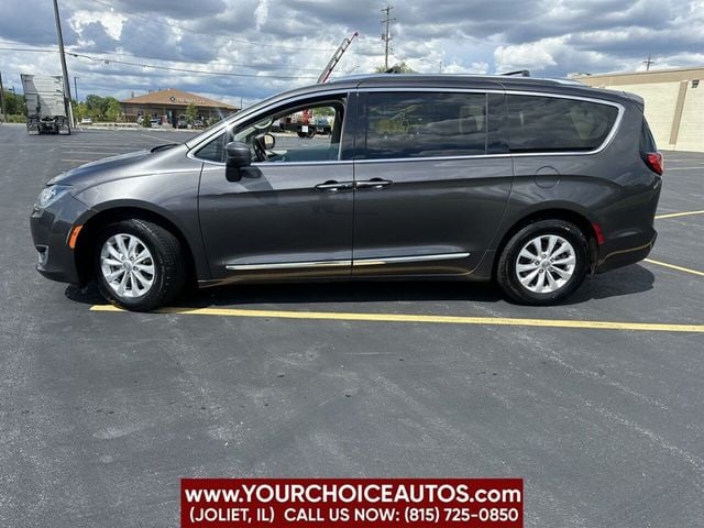 2018 Chrysler Pacifica Touring L FWD - 22459438 - 1