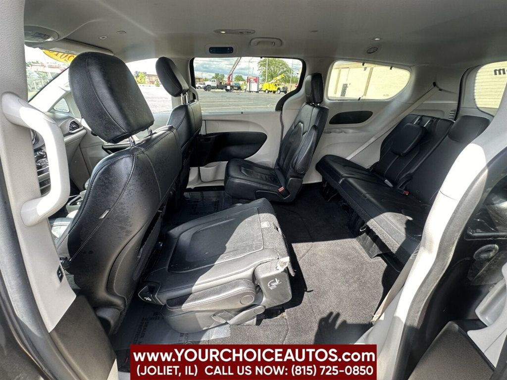 2018 Chrysler Pacifica Touring L FWD - 22459438 - 21