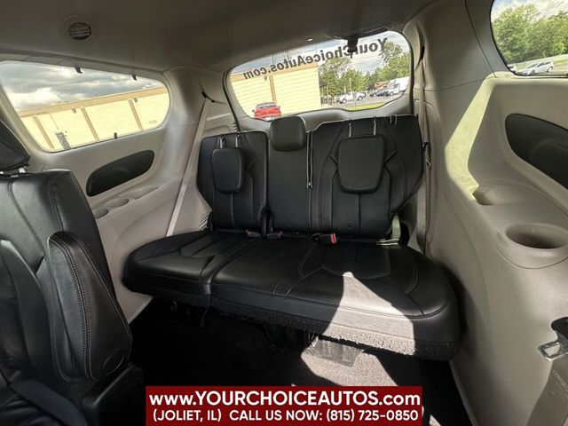 2018 Chrysler Pacifica Touring L FWD - 22459438 - 22