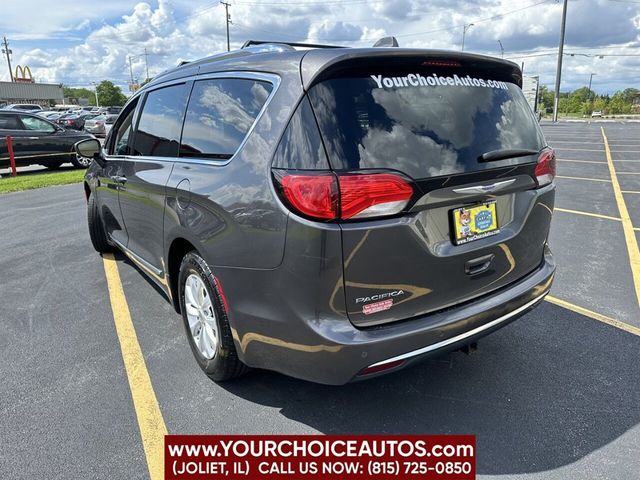 2018 Chrysler Pacifica Touring L FWD - 22459438 - 2