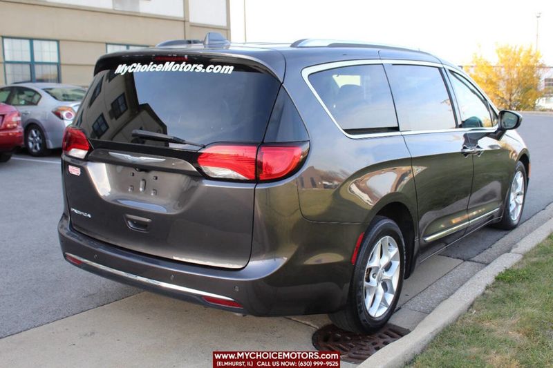 2018 Chrysler Pacifica Touring L FWD - 22651389 - 4