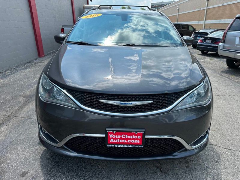 2018 Chrysler Pacifica Touring L FWD - 22892164 - 12