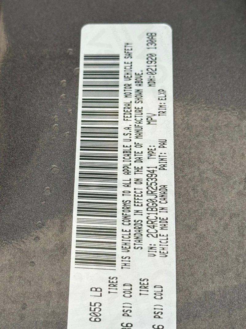 2018 Chrysler Pacifica Touring L FWD - 22892164 - 19