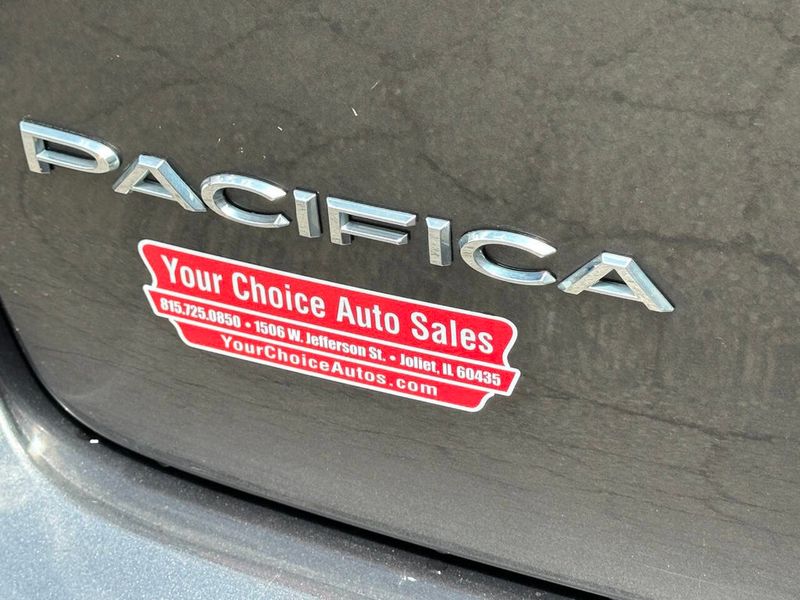 2018 Chrysler Pacifica Touring L FWD - 22892164 - 4