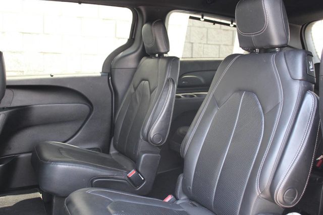 2018 Chrysler Pacifica Touring L FWD - 22895308 - 12