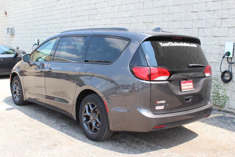 2018 Chrysler Pacifica Touring L FWD - 22895308 - 2