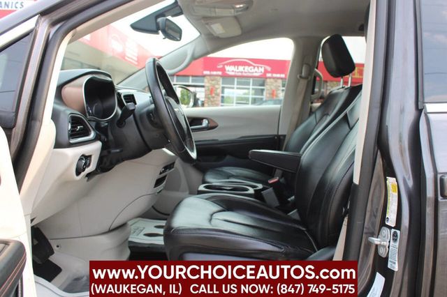 2018 Chrysler Pacifica Touring L FWD - 22900445 - 13