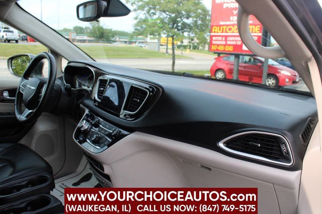 2018 Chrysler Pacifica Touring L FWD - 22900445 - 16