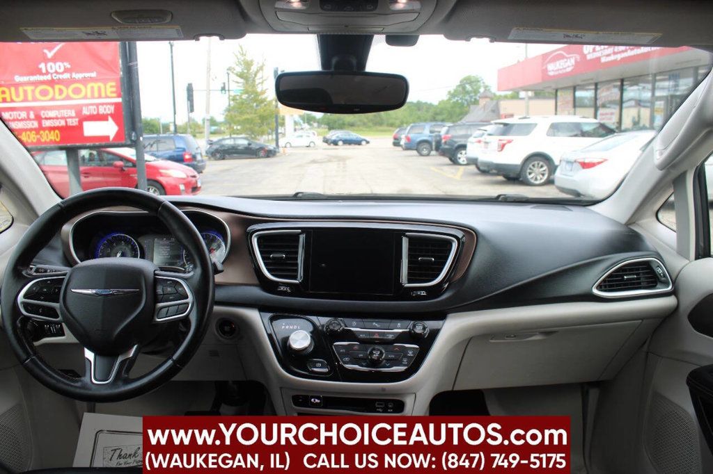 2018 Chrysler Pacifica Touring L FWD - 22900445 - 22