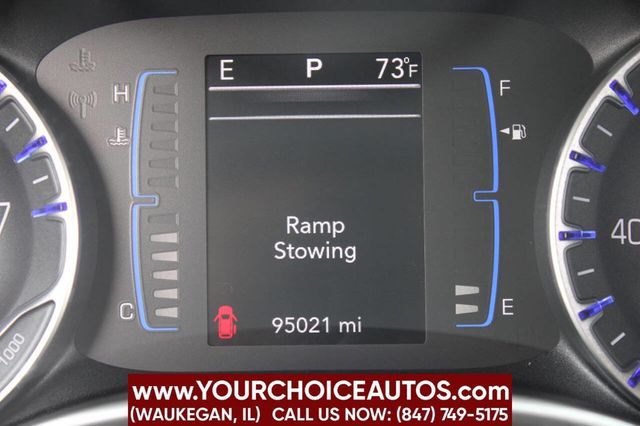 2018 Chrysler Pacifica Touring L FWD - 22900445 - 34