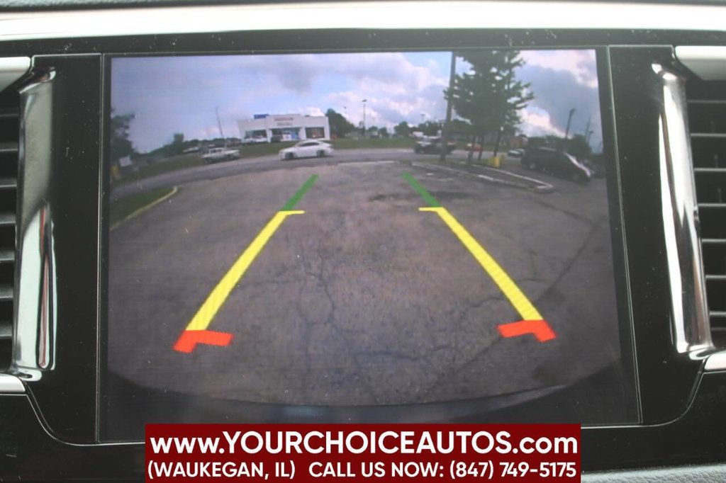 2018 Chrysler Pacifica Touring L FWD - 22900445 - 38