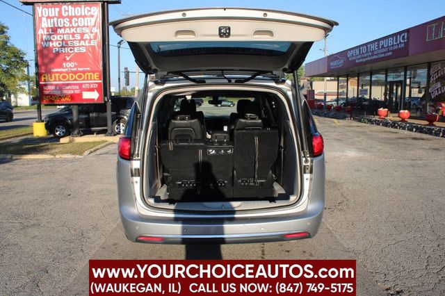 2018 Chrysler Pacifica Touring L FWD - 22917086 - 9