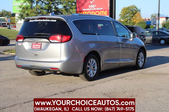 2018 Chrysler Pacifica Touring L FWD - 22917086 - 4
