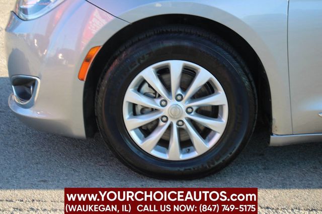 2018 Chrysler Pacifica Touring L FWD - 22917086 - 8