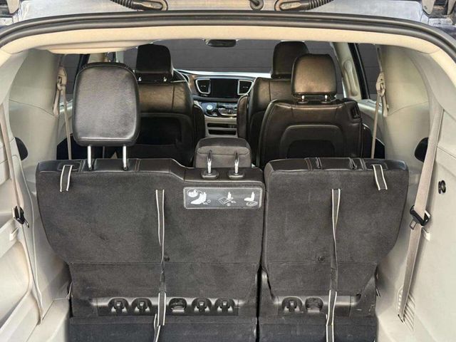 2018 Chrysler Pacifica Touring L FWD - 22929898 - 10