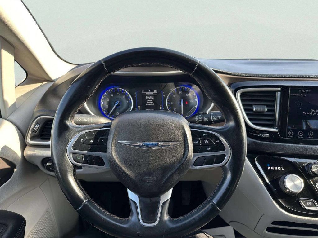 2018 Chrysler Pacifica Touring L FWD - 22959334 - 16