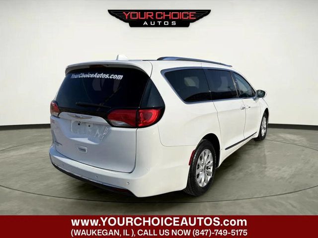 2018 Chrysler Pacifica Touring L FWD - 22959334 - 4