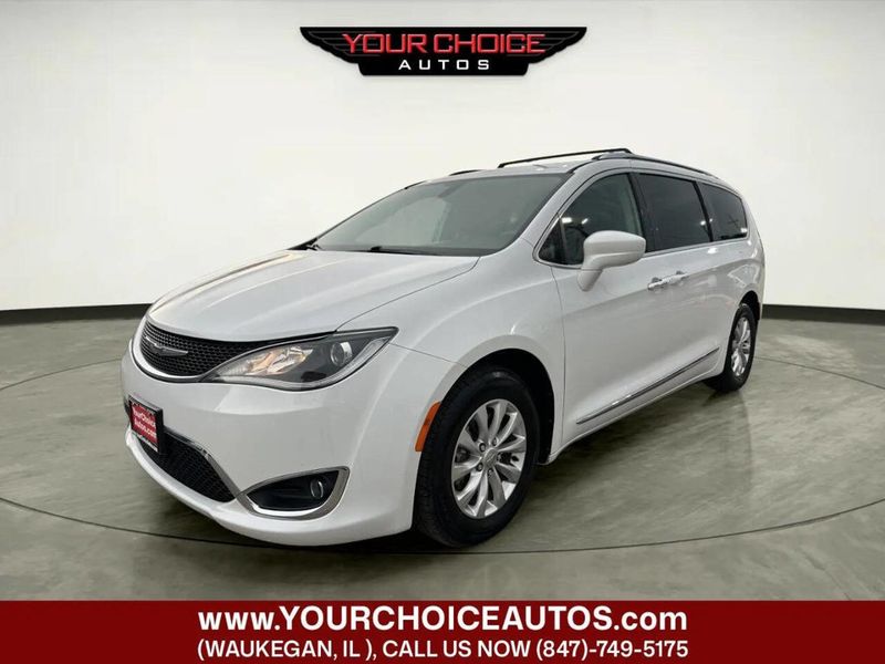 2018 Chrysler Pacifica Touring L FWD - 23015331 - 0