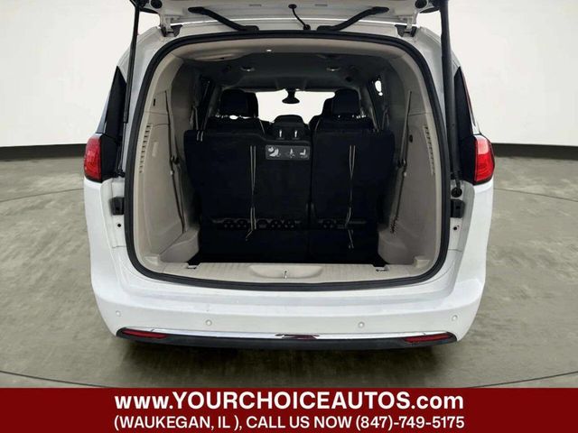 2018 Chrysler Pacifica Touring L FWD - 23015331 - 13