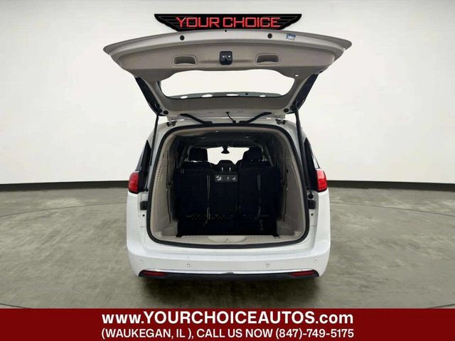 2018 Chrysler Pacifica Touring L FWD - 23015331 - 14